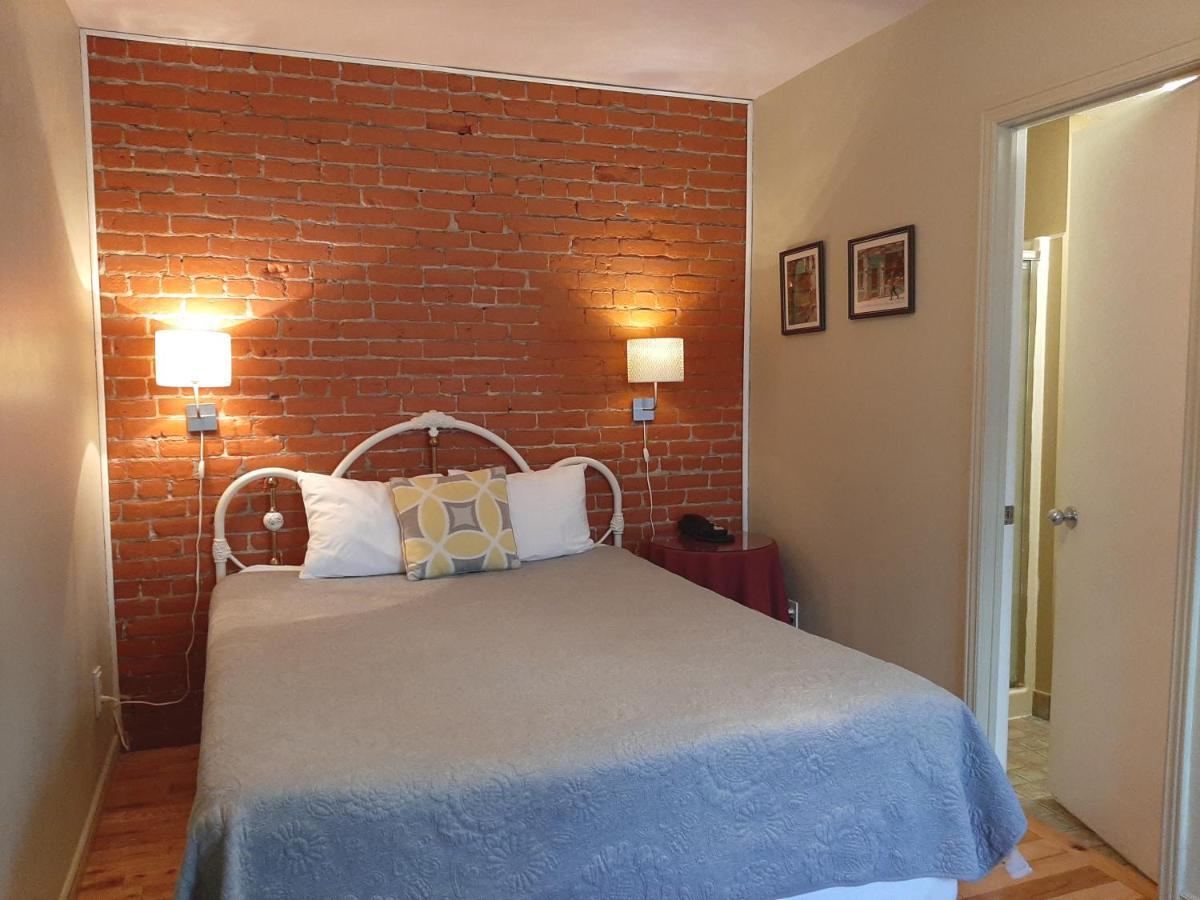 Auberge Le Jardin D'Antoine Montreal Luaran gambar