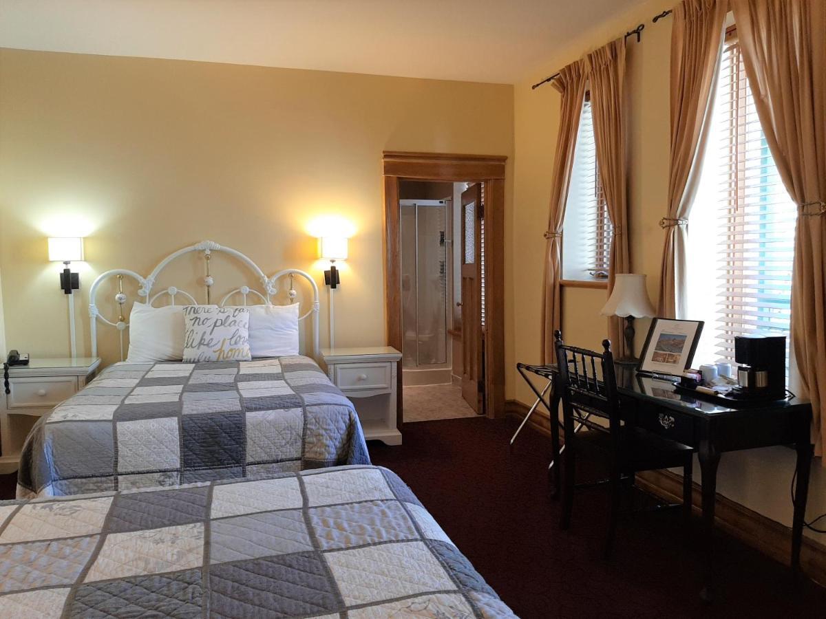 Auberge Le Jardin D'Antoine Montreal Luaran gambar